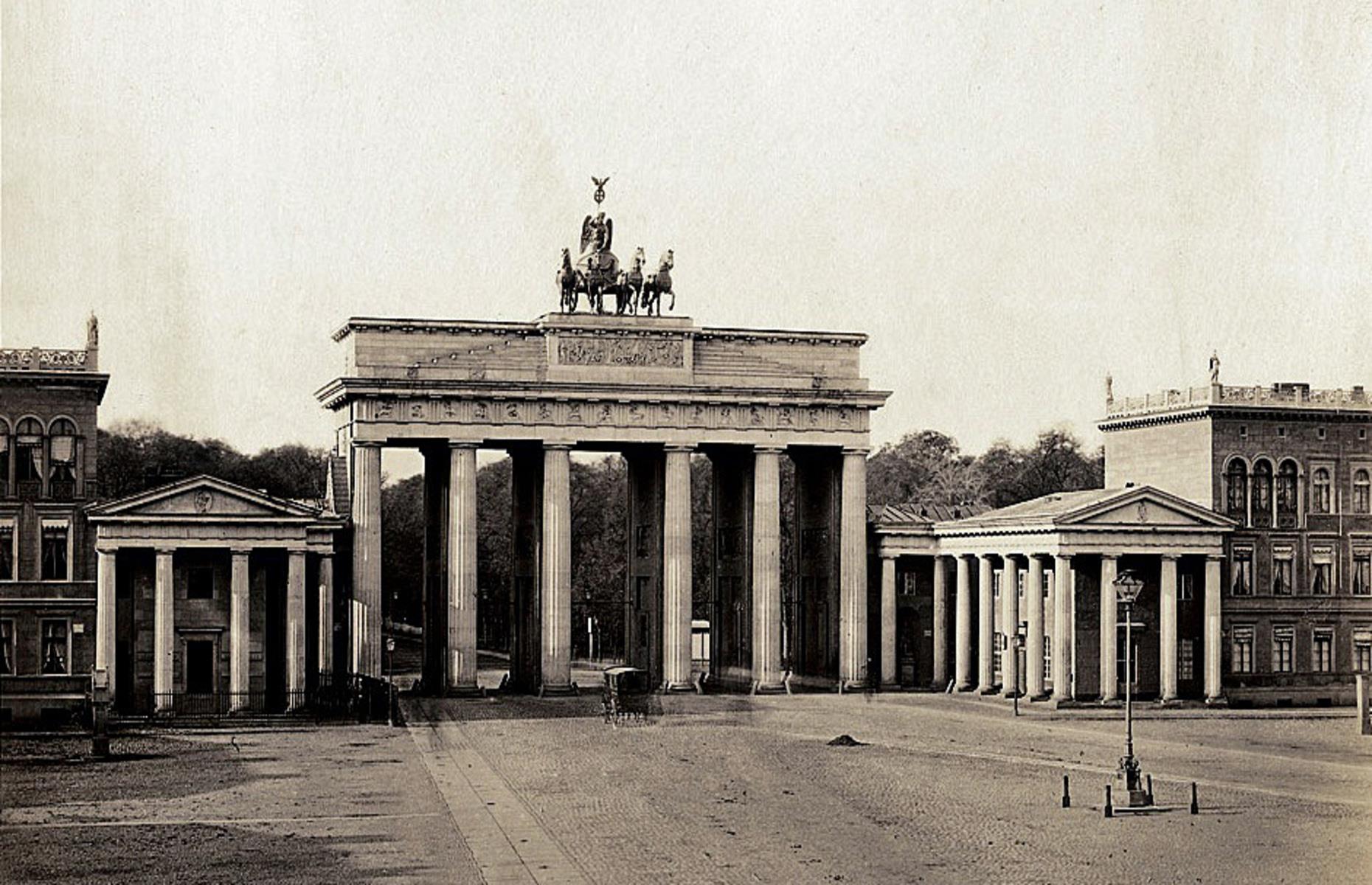 Then: Brandenburg Gate